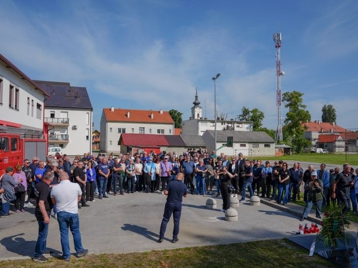 Program „Putevima bojišta Sisačko-moslavačke županije“ okupio 300-tinjak branitelja u Jasenovcu