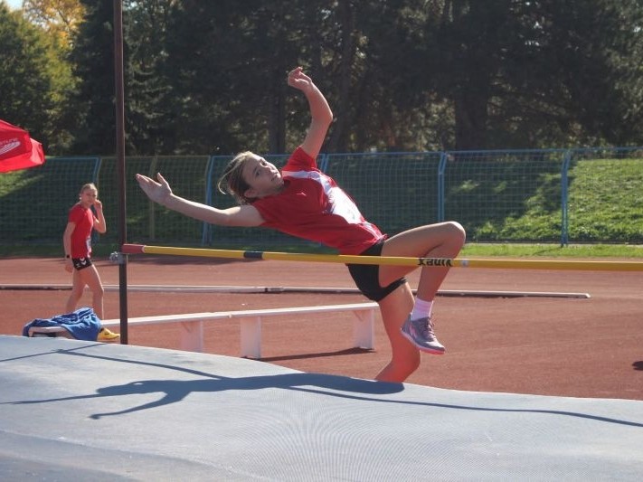 Uspješan vikend Atletskog kluba JAK – osam medalja na prvenstvima HALS-a